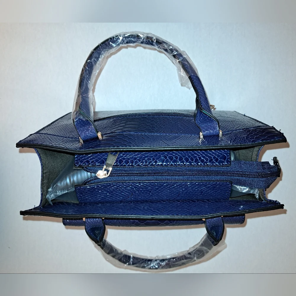 Navy Blue Faux Snake Embossed Tote, Gold Hardware, Shoulder Strap Included, NEW! - Picture 14 of 14